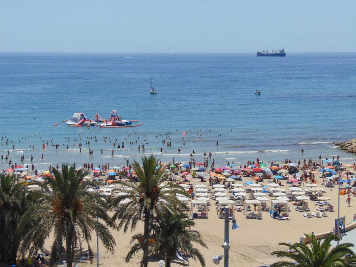Apartamentos Playa Postiguet Alicante Eksteriør billede