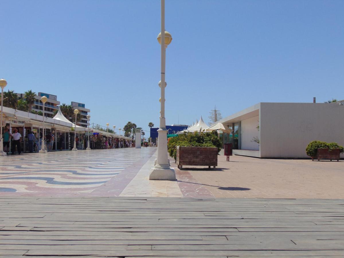 Apartamentos Playa Postiguet Alicante Eksteriør billede