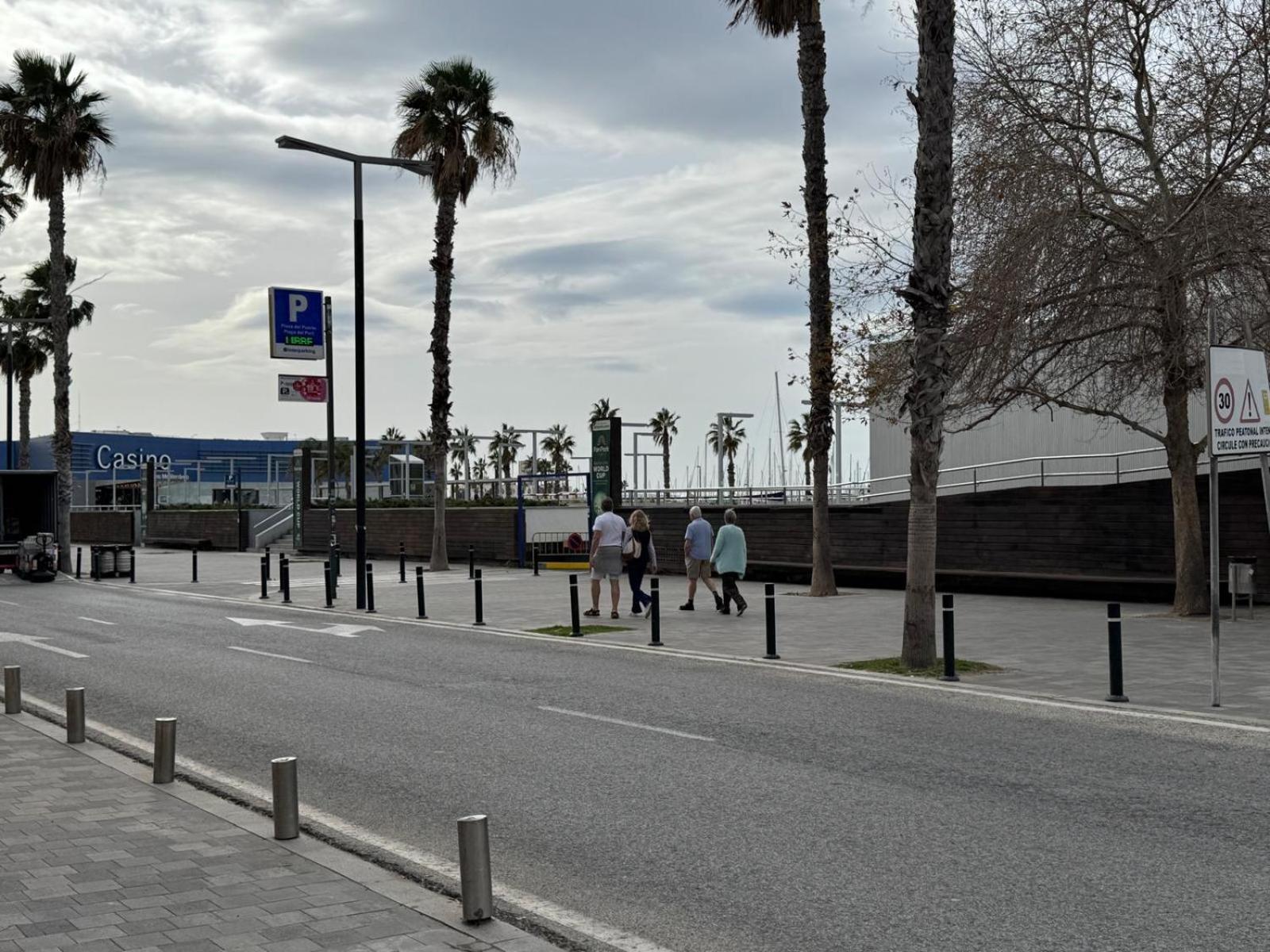 Apartamentos Playa Postiguet Alicante Eksteriør billede