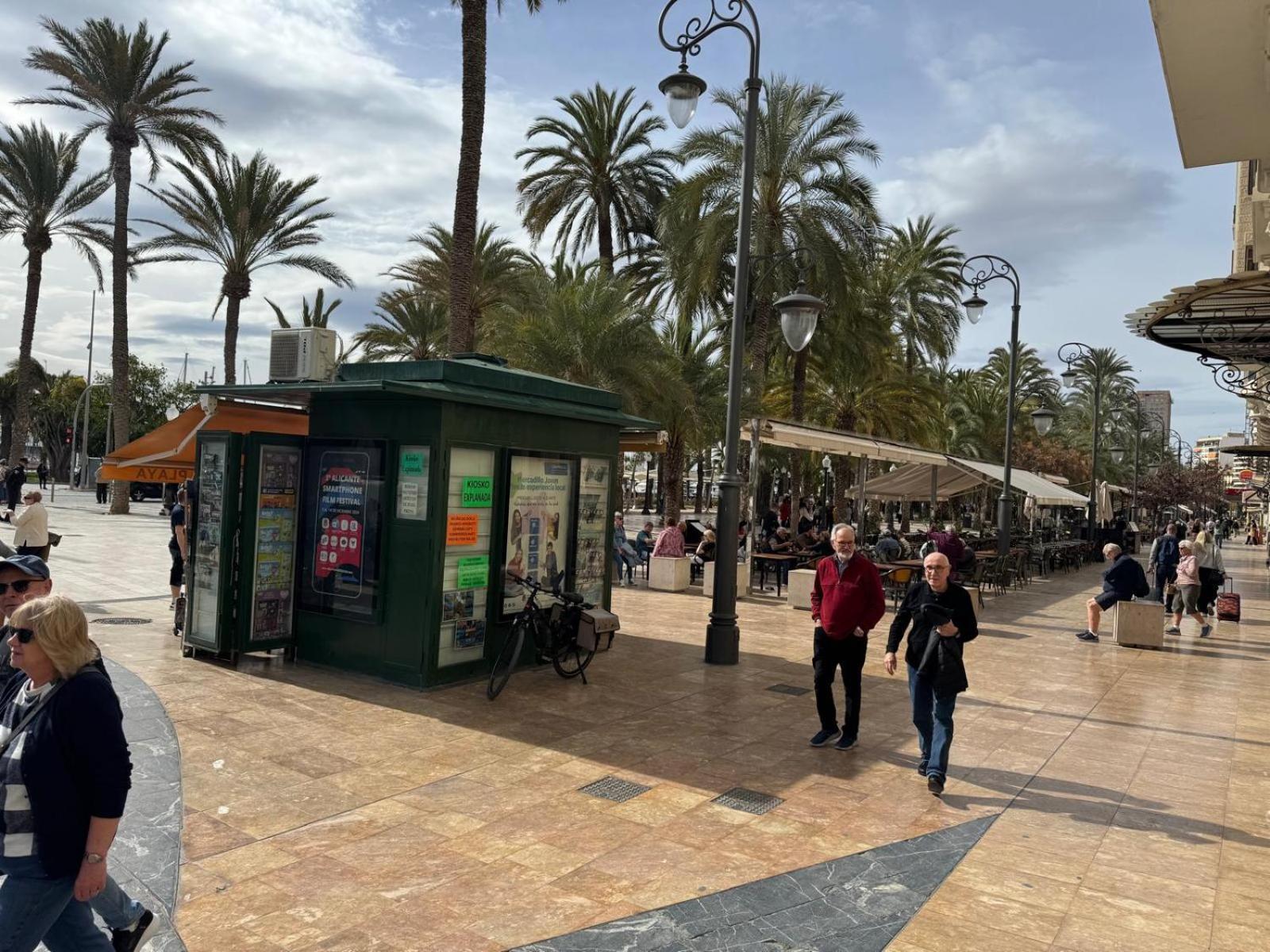 Apartamentos Playa Postiguet Alicante Eksteriør billede