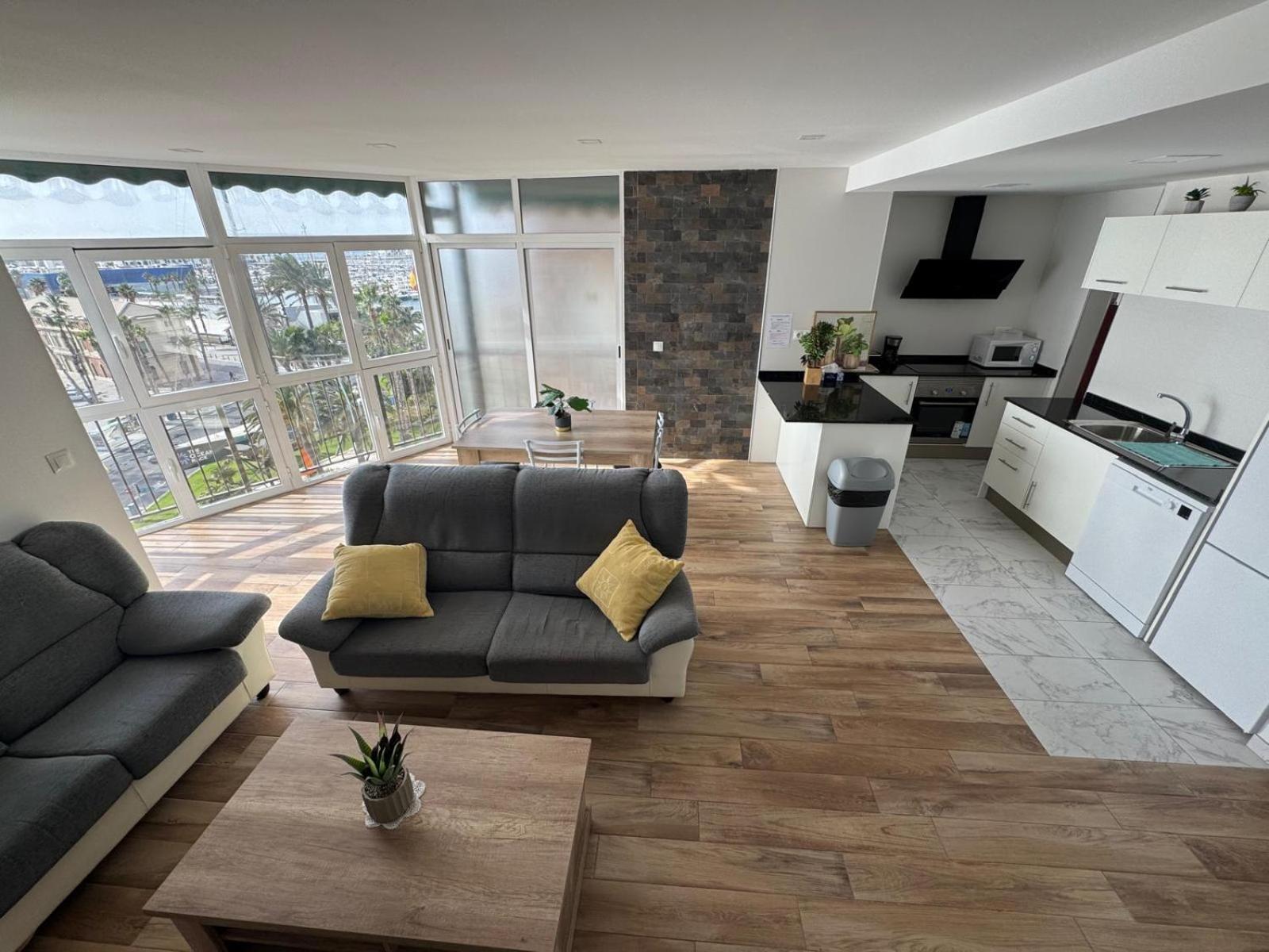 Apartamentos Playa Postiguet Alicante Eksteriør billede