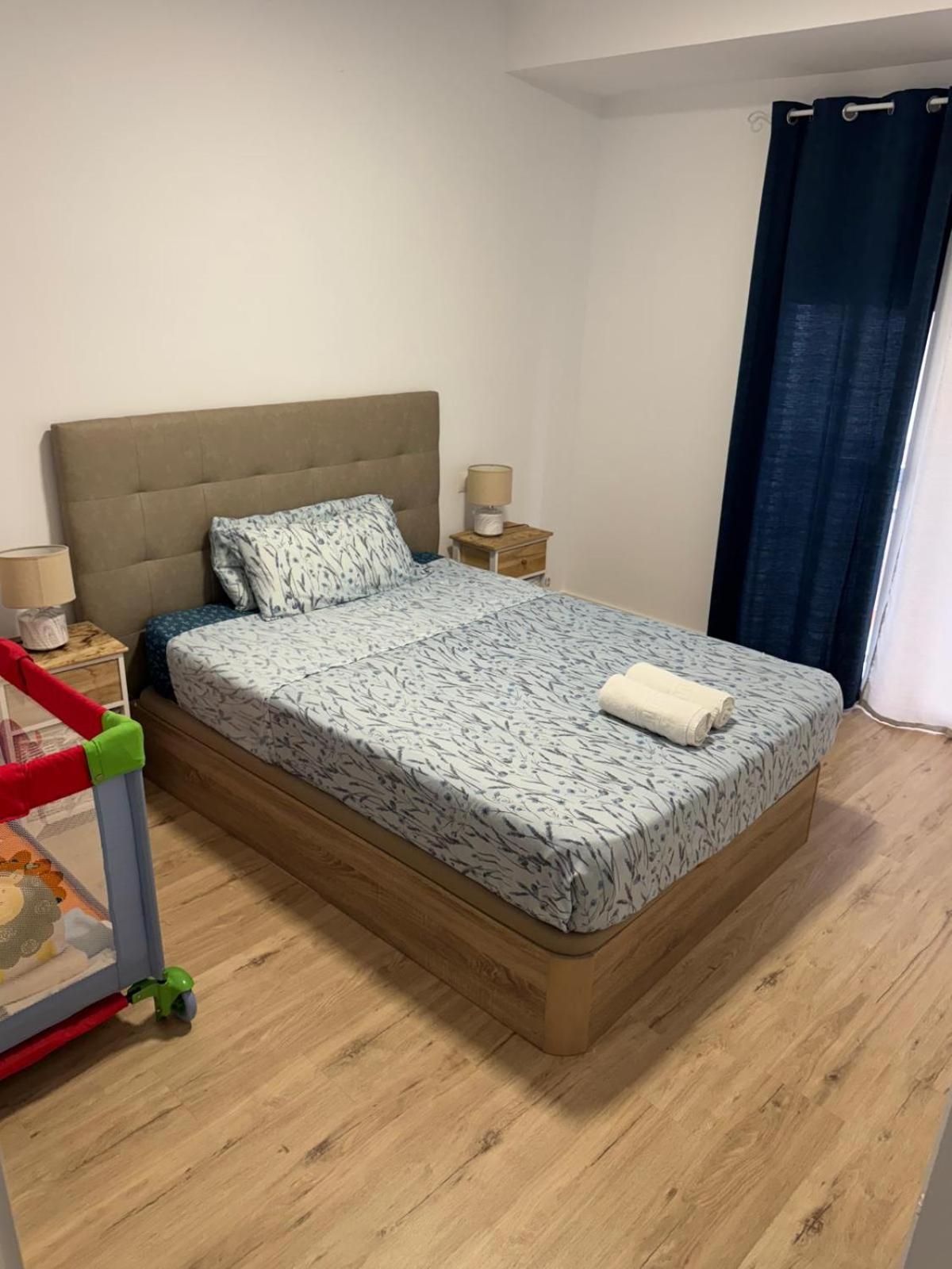 Apartamentos Playa Postiguet Alicante Eksteriør billede
