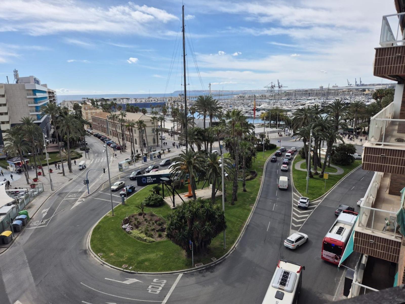 Apartamentos Playa Postiguet Alicante Eksteriør billede
